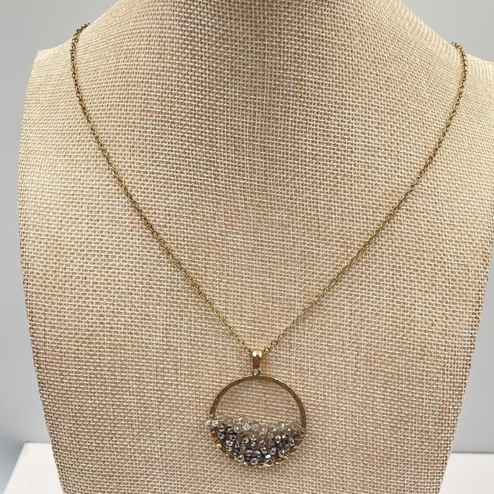 VIntage Boho Hammered Gold Circle Pendant Necklace Gray Beaded Wire Wrapped 18"